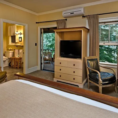 Applewood Inn-3